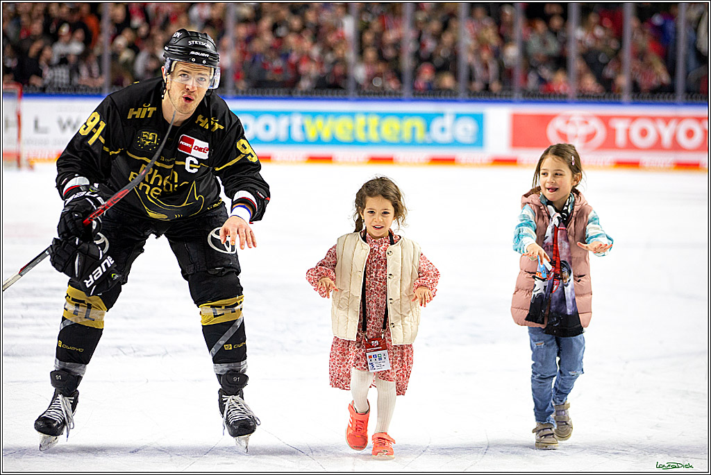 PENNY DEL; Koelner Haie-Bietigheim Steelers; Koeln, 05.03.2023